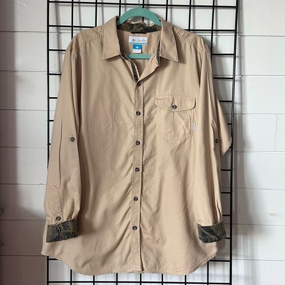 Columbia Button Up Shirt Men’s L Beige Roll Tab Sleeve Flip Cuff Camo - Picture 1 of 10